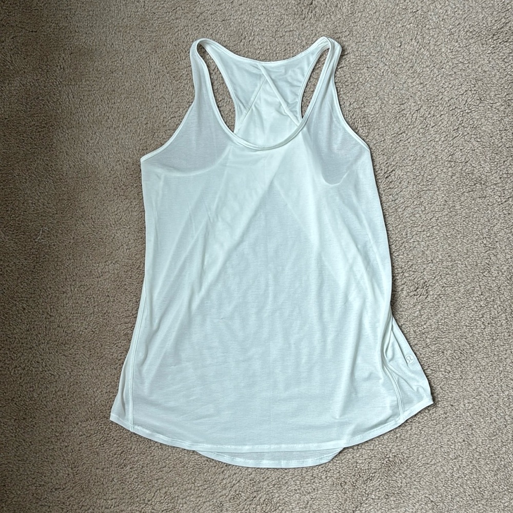 NWOT Lululemon White Top S